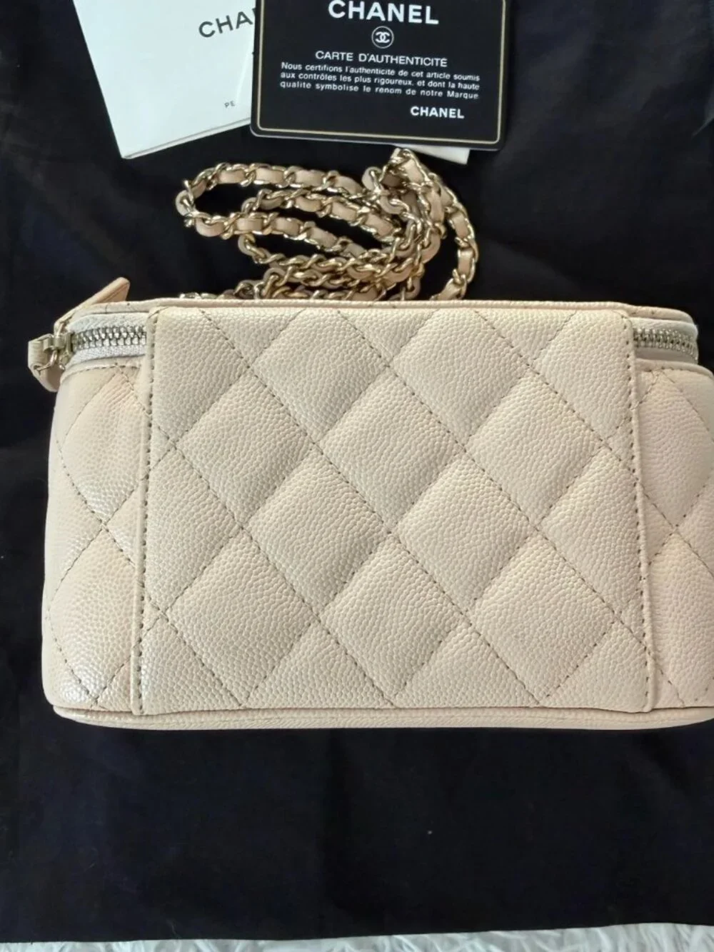 CHANEL 100% authentic